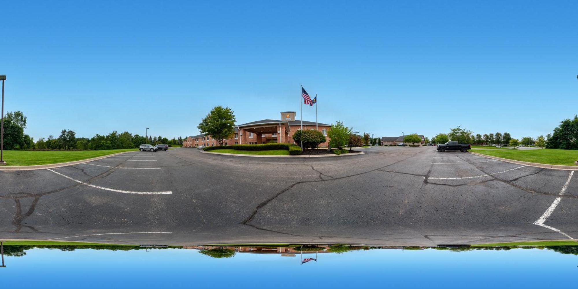Comfort Inn & Suites Fenton Exterior photo