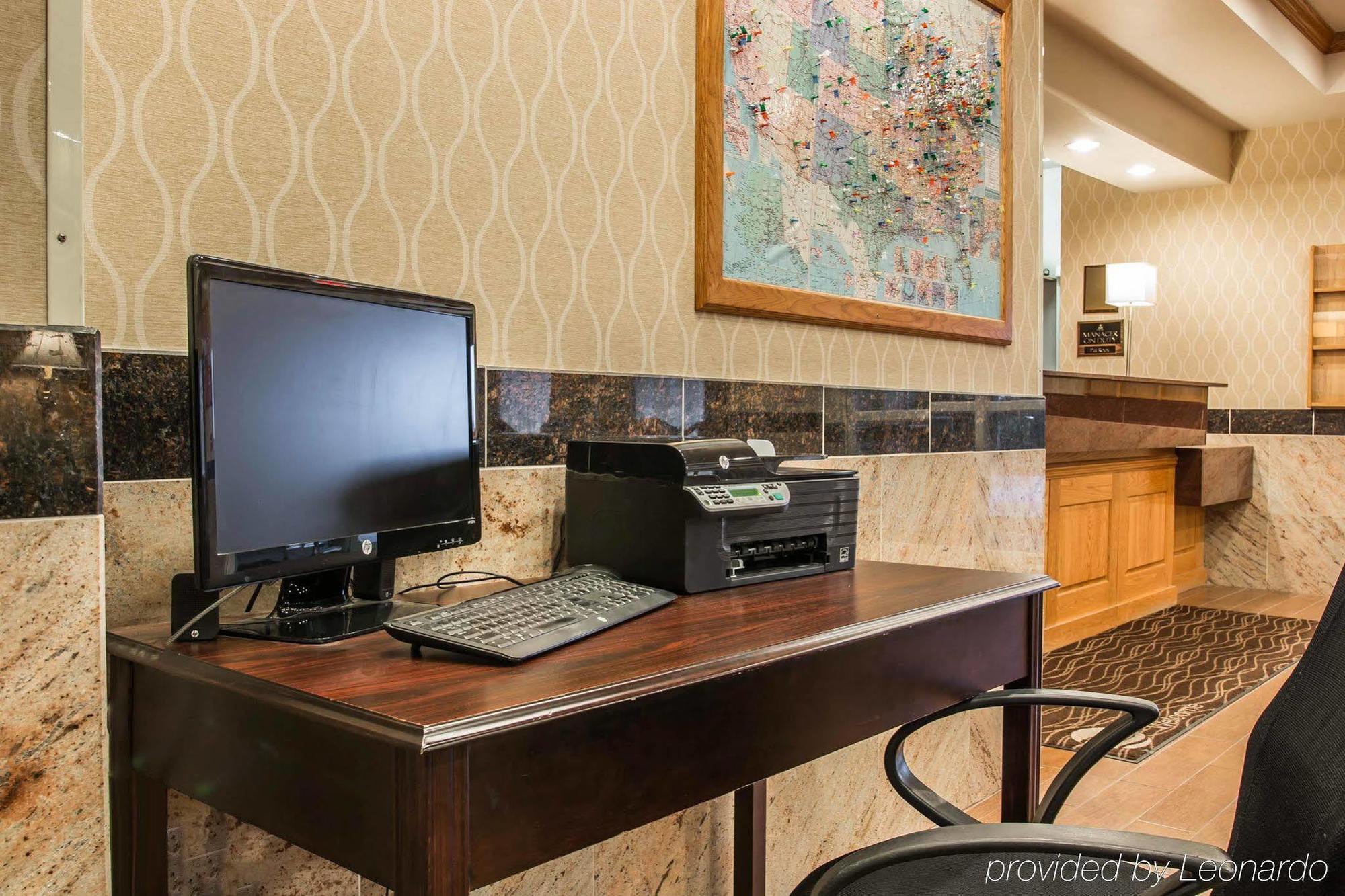 Comfort Inn & Suites Fenton Exterior photo